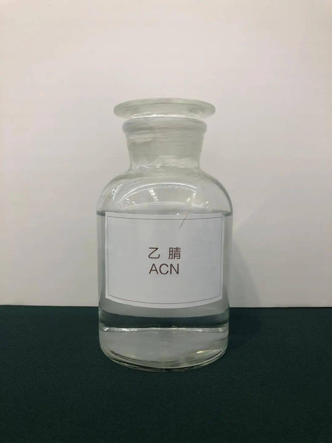 Ацетонитрил (C2N3N): структура, использование и риски